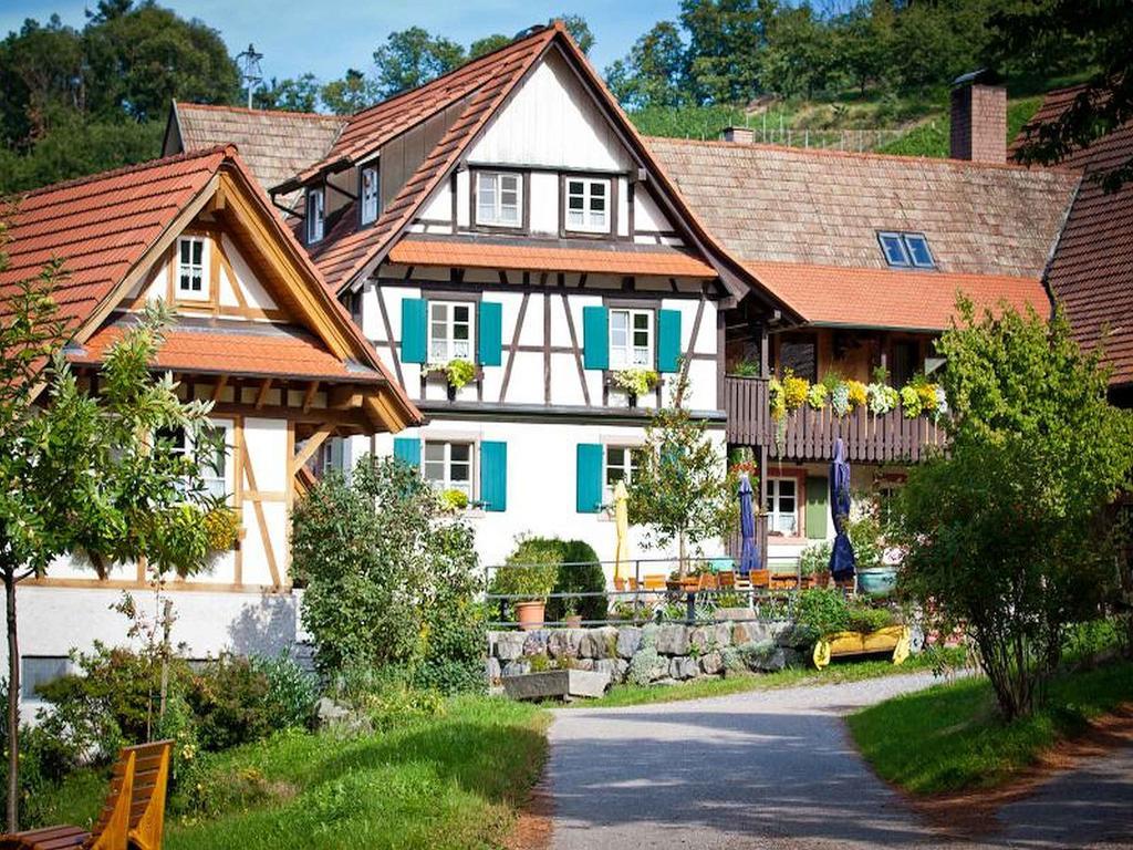 ドゥルバッハWeingut Alfred Huberアパートメント エクステリア 写真